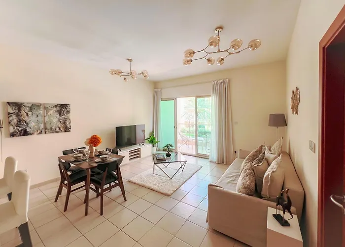 Gorgeous One Bedroom Apartment In The Heart Of Dubai